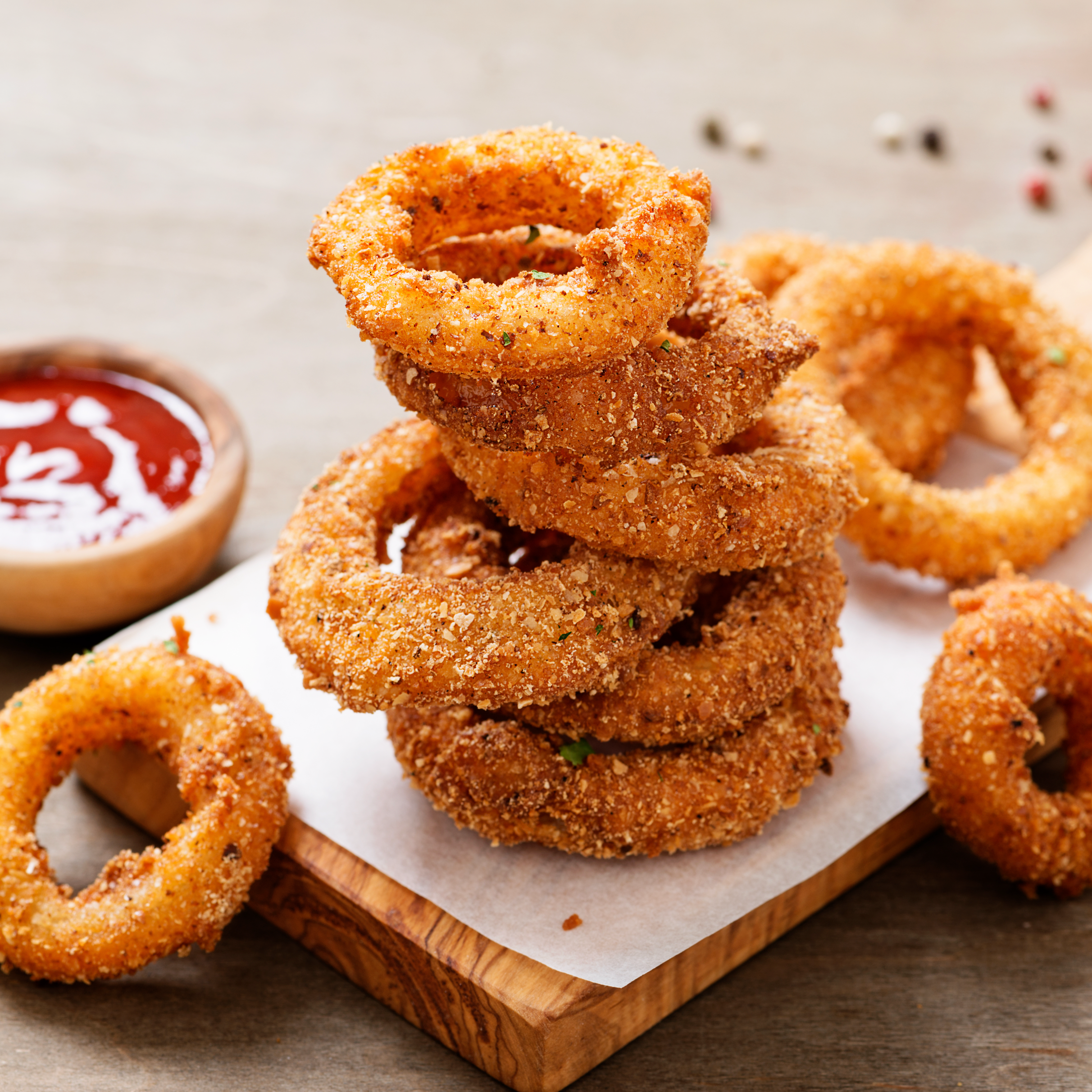 Onion Rings with Protein Puffs Used as the BreadCrumb